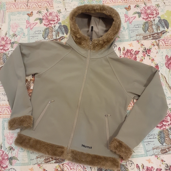 Marmot Jacket, Fake Fur Trimmed 🇨🇦 Size Large - Picture 8 of 14